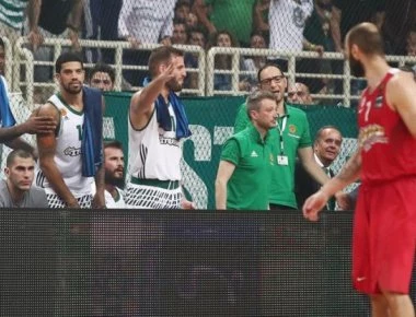 Απίστευτο επεισόδιο- Σπανούλης σε Παπά: «Βούλωσέ το, μη σε φτύσω στο πρόσωπο» (βίντεο)